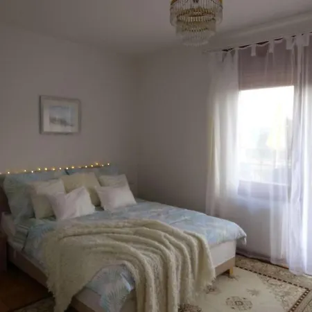 Laszlo Apartman