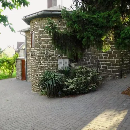 Laszlo Apartman Apartment *