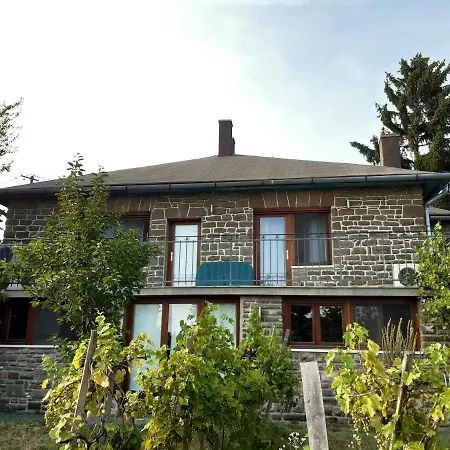 Laszlo Apartman
