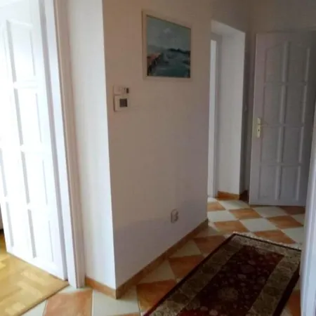 Laszlo Apartman Apartment *